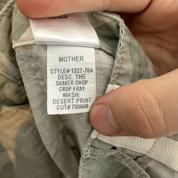 Mother Pants Womens 25 The Shaker Chop Crop Fray‎ In Desert Camo - Picture 10 of 10
